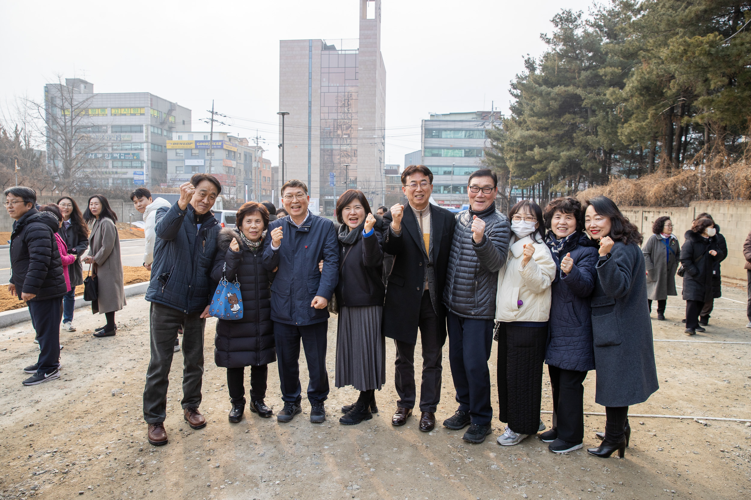 20260213-서울시장 광진구 주요 현장방문-자양전통시장, 어린이병원부지, 생활체육시설 부지 방문 20260213-3789_L_122428.jpg