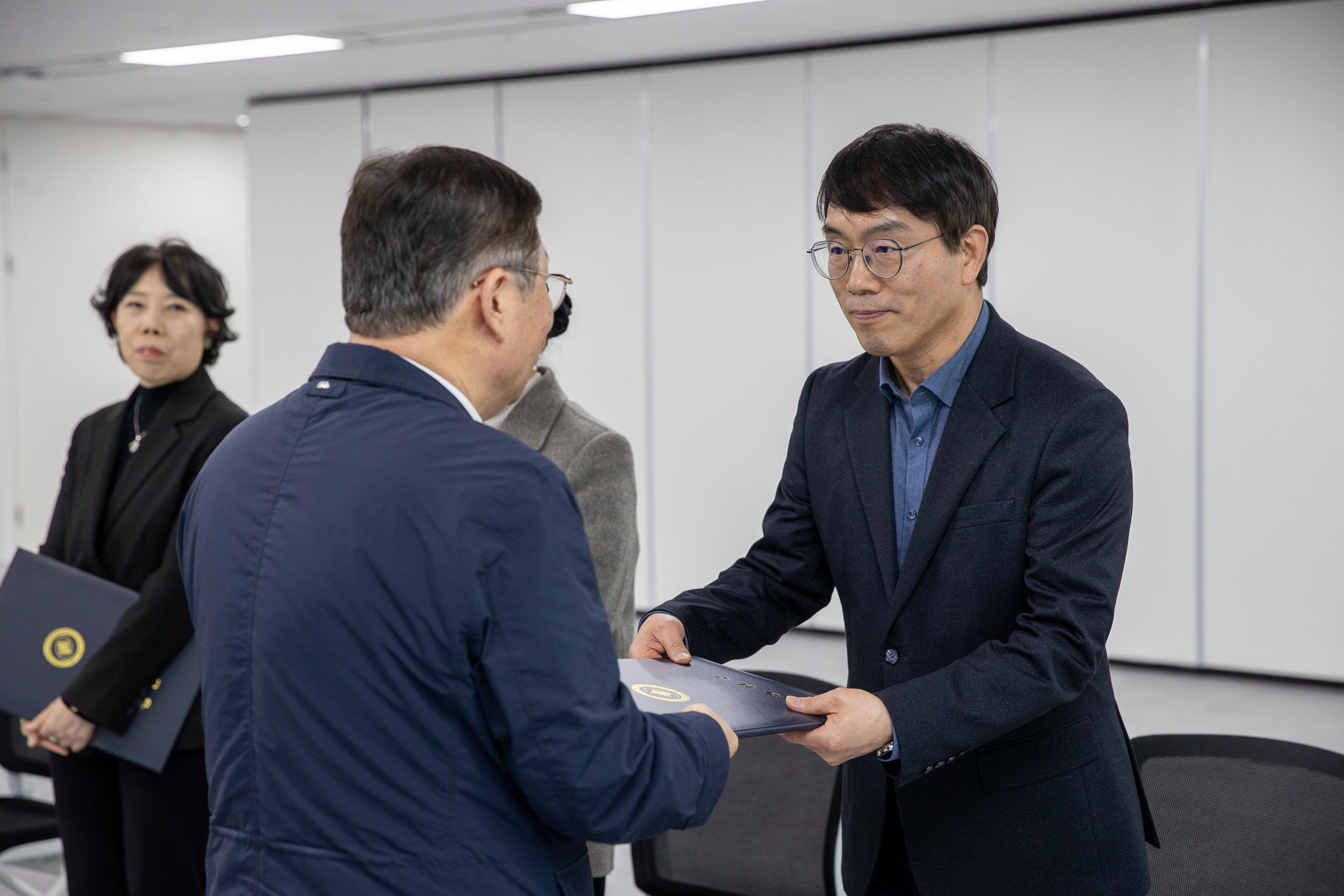 20260213-2026년 상반기 사무관 승진 발령장 수여식 20260213-20935_L_155951.jpg