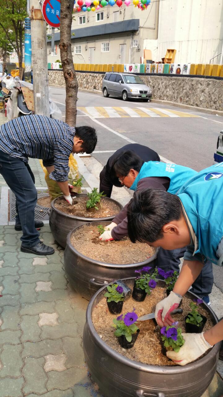 긴고랑길 꽃식재